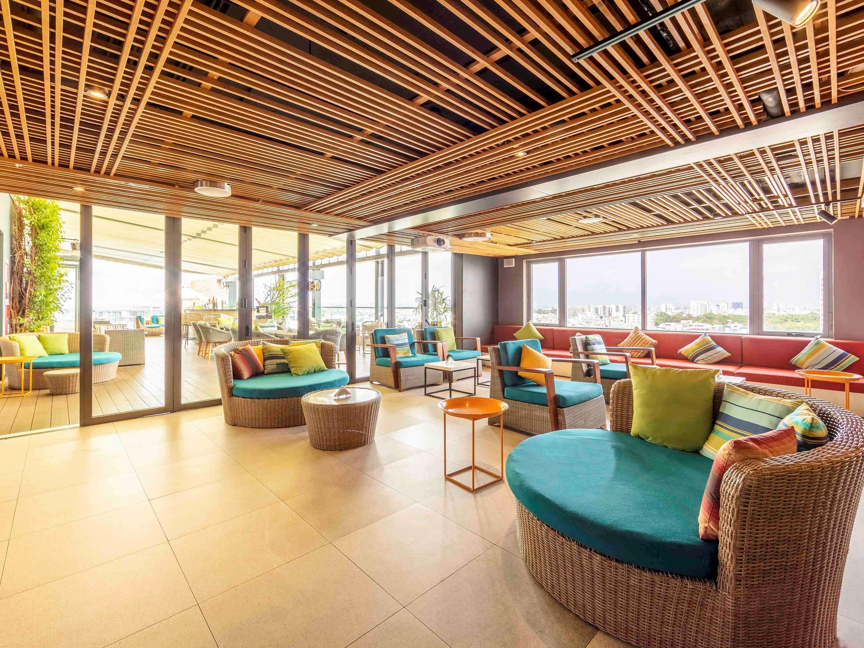 Hotel Ibis Saigon Airport