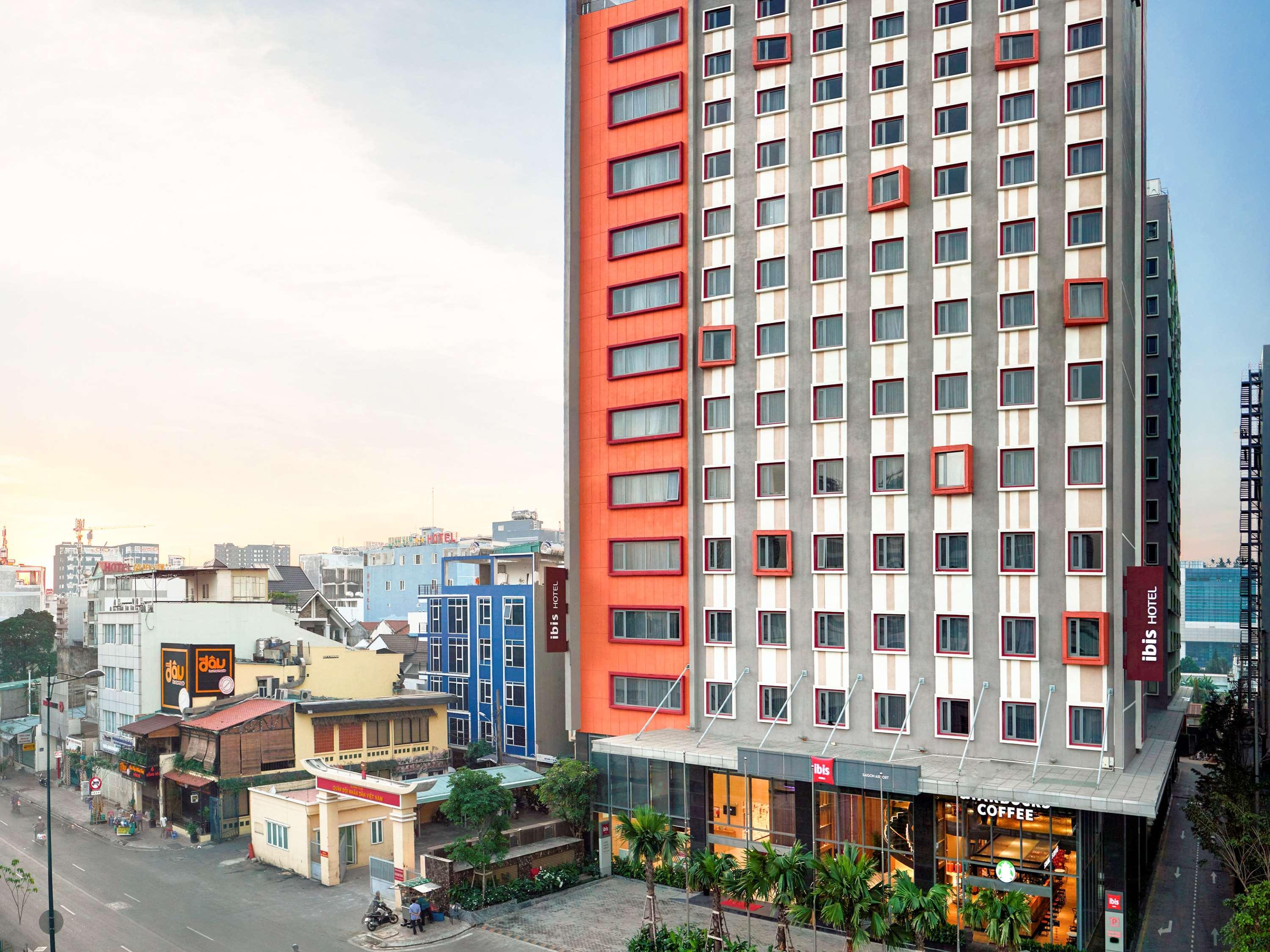 Hotel Ibis Saigon Airport