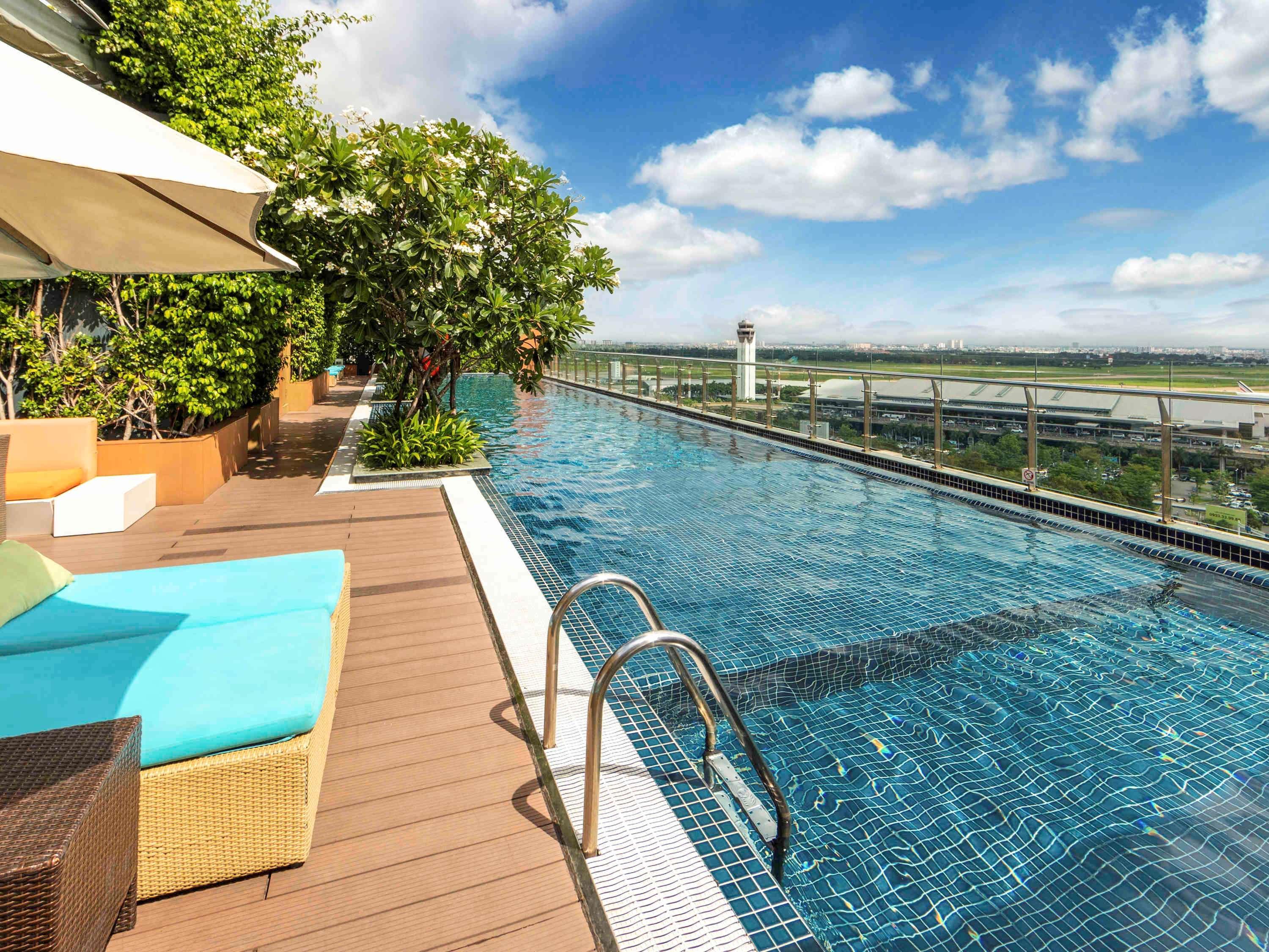 Ibis Saigon Airport 4*