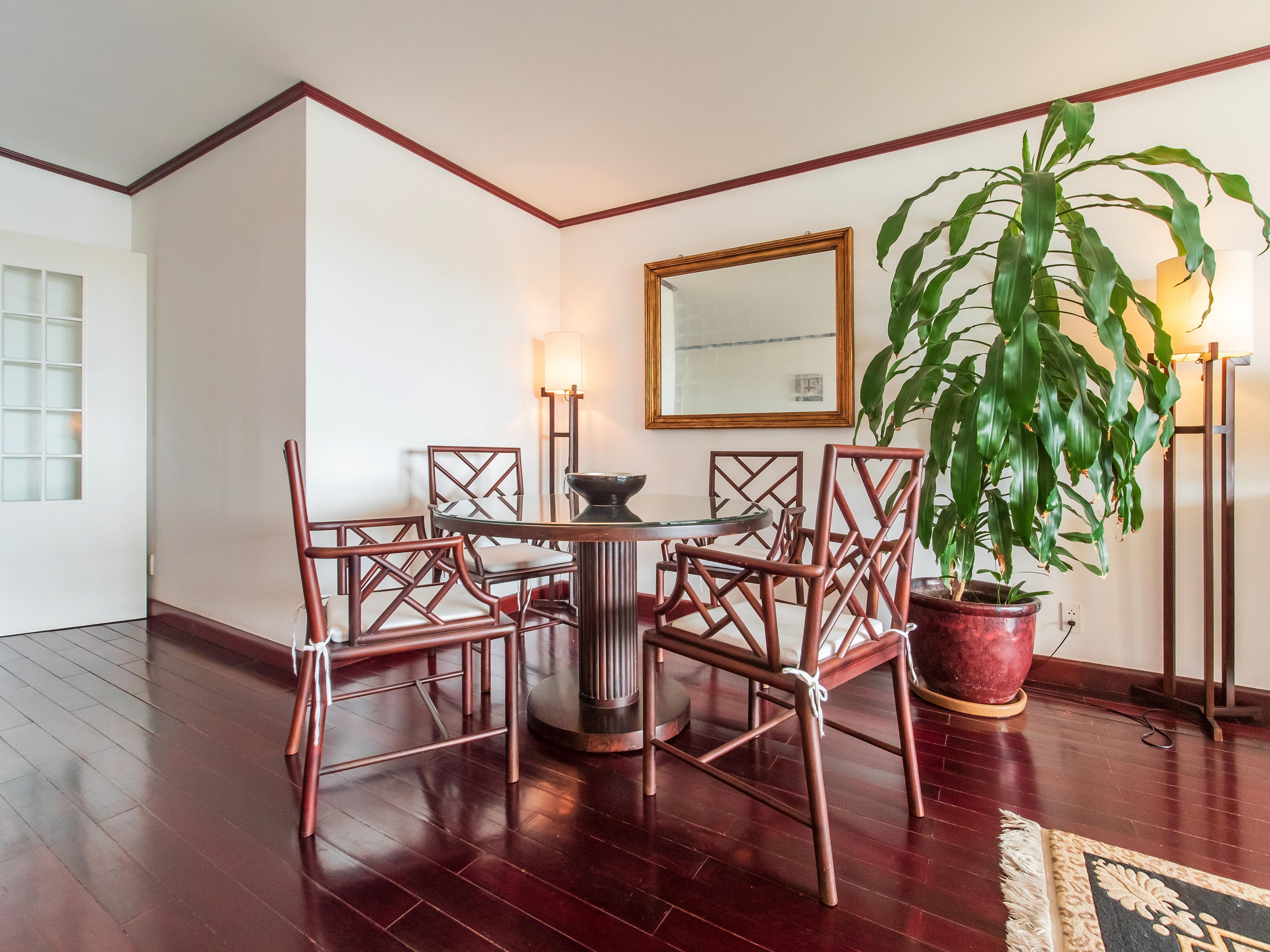 Saigon Domaine Luxury Residences 5*