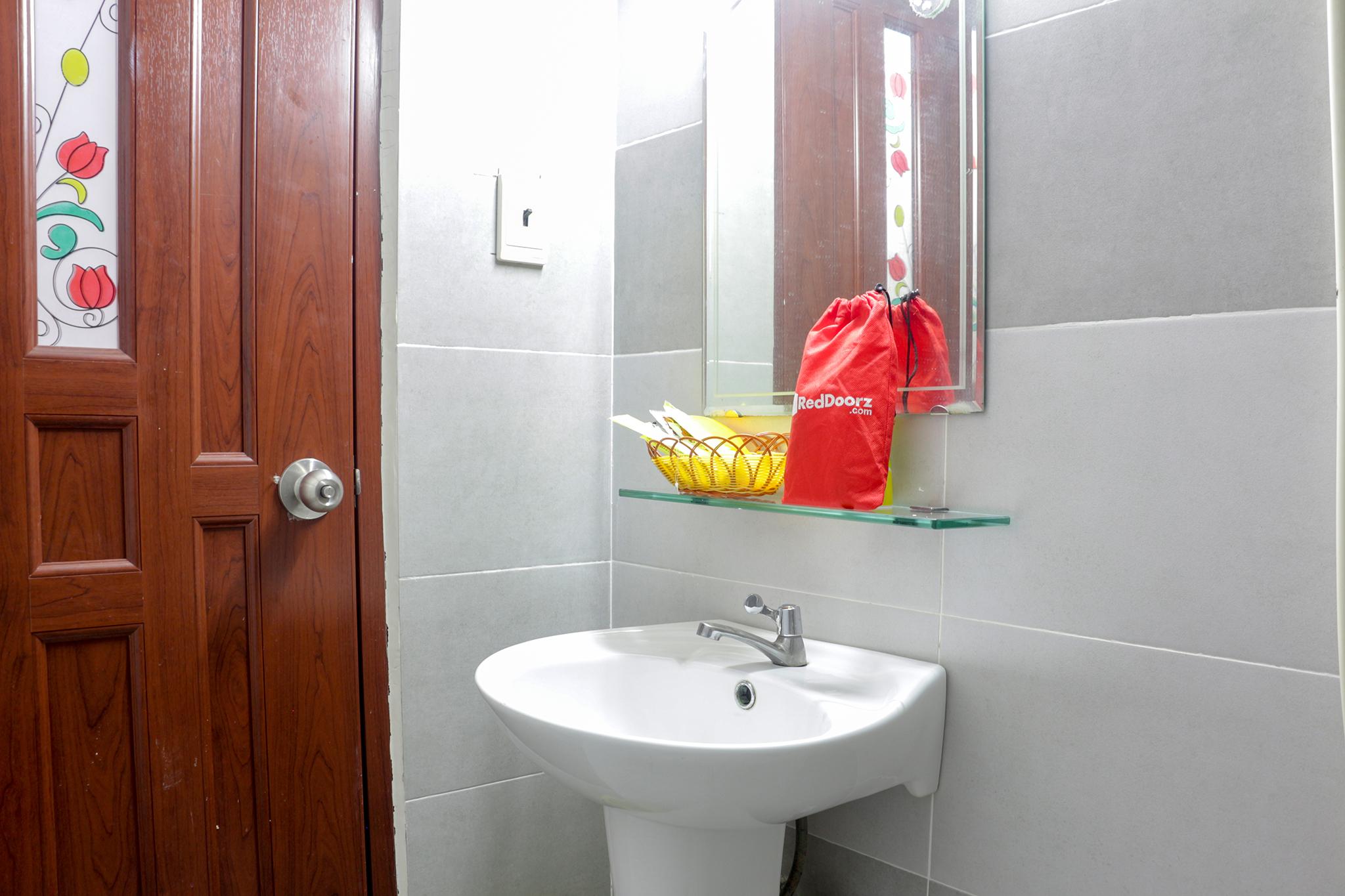 Diamond Cmt8 - Gan Am Thuc Dem Sai Gon Ho Chi Minh City