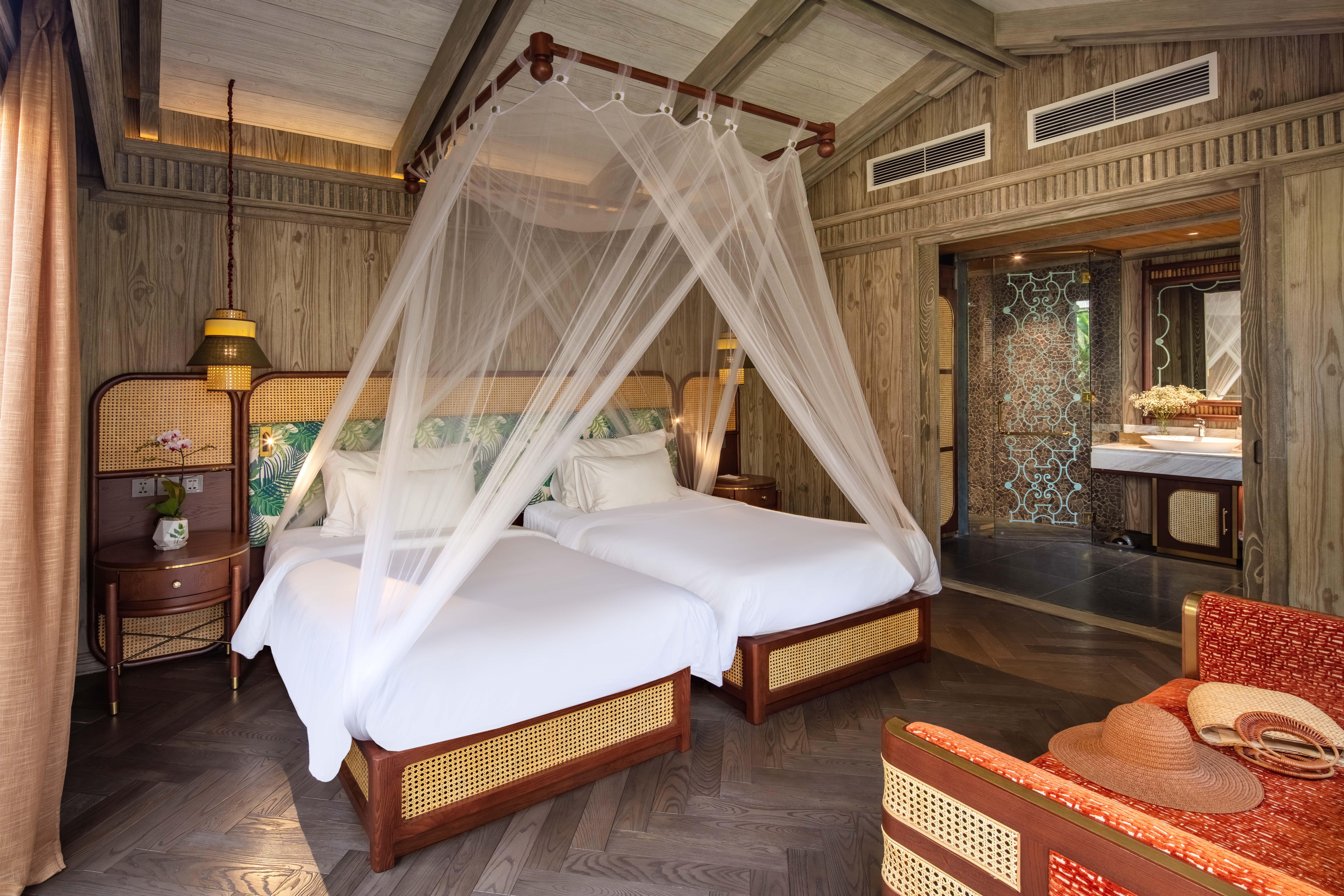 An Lam Retreats Saigon River 5*