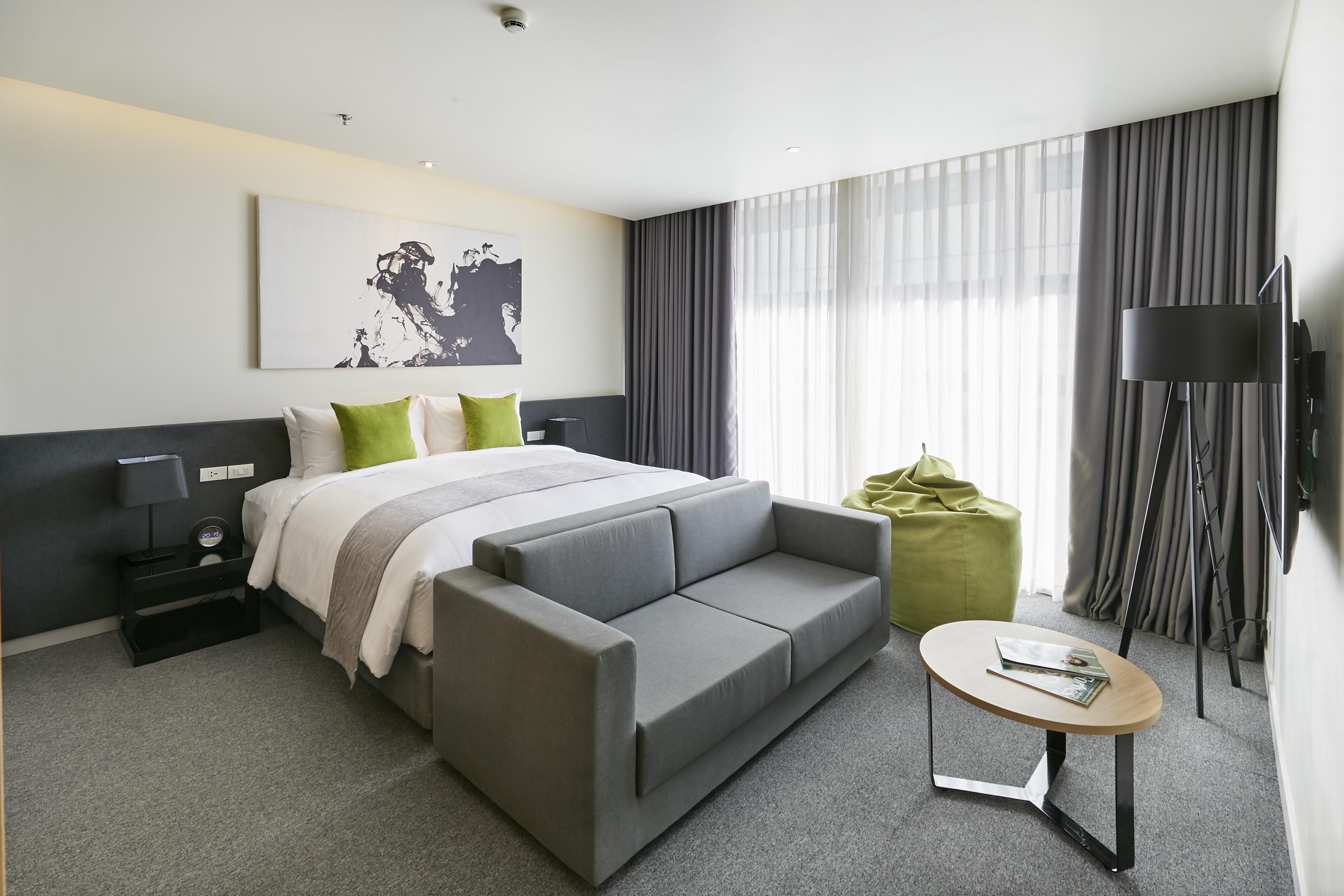 Zazz Urban 4*