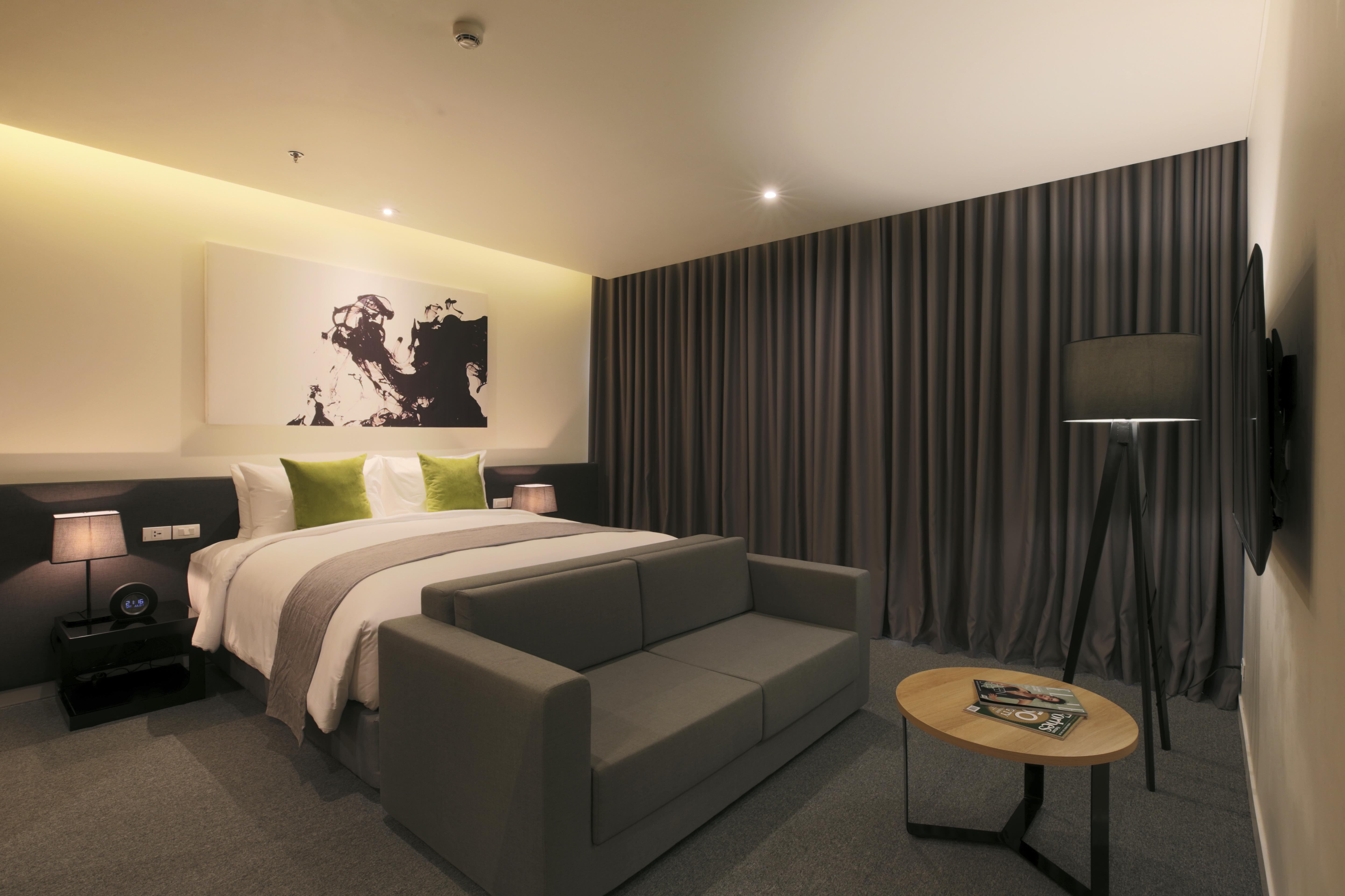 Zazz Urban Hotel 4*