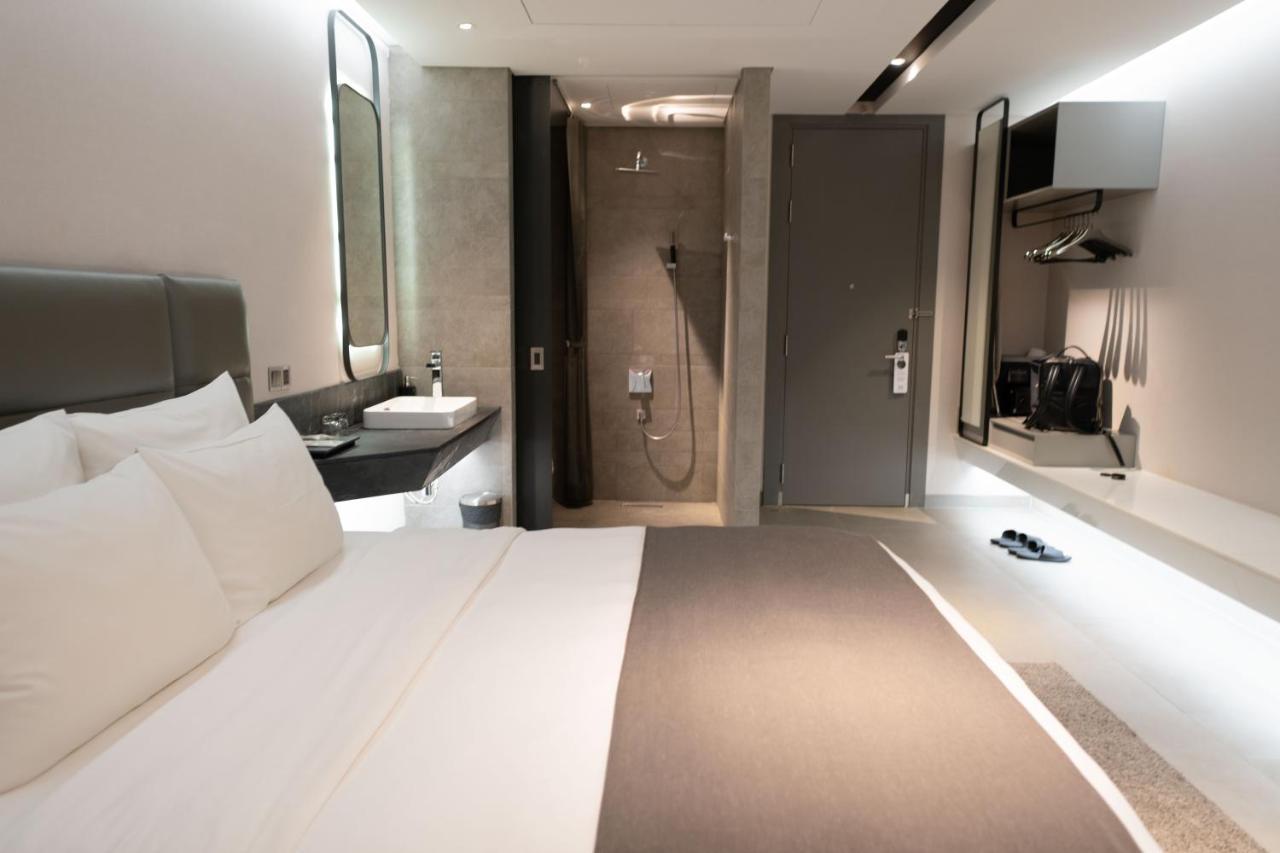 M Saigon 4*