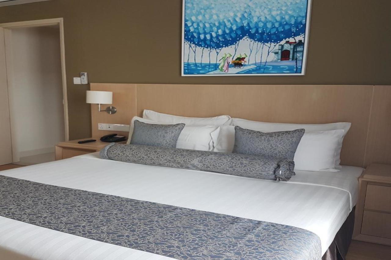 Somerset Aparthotel 5*