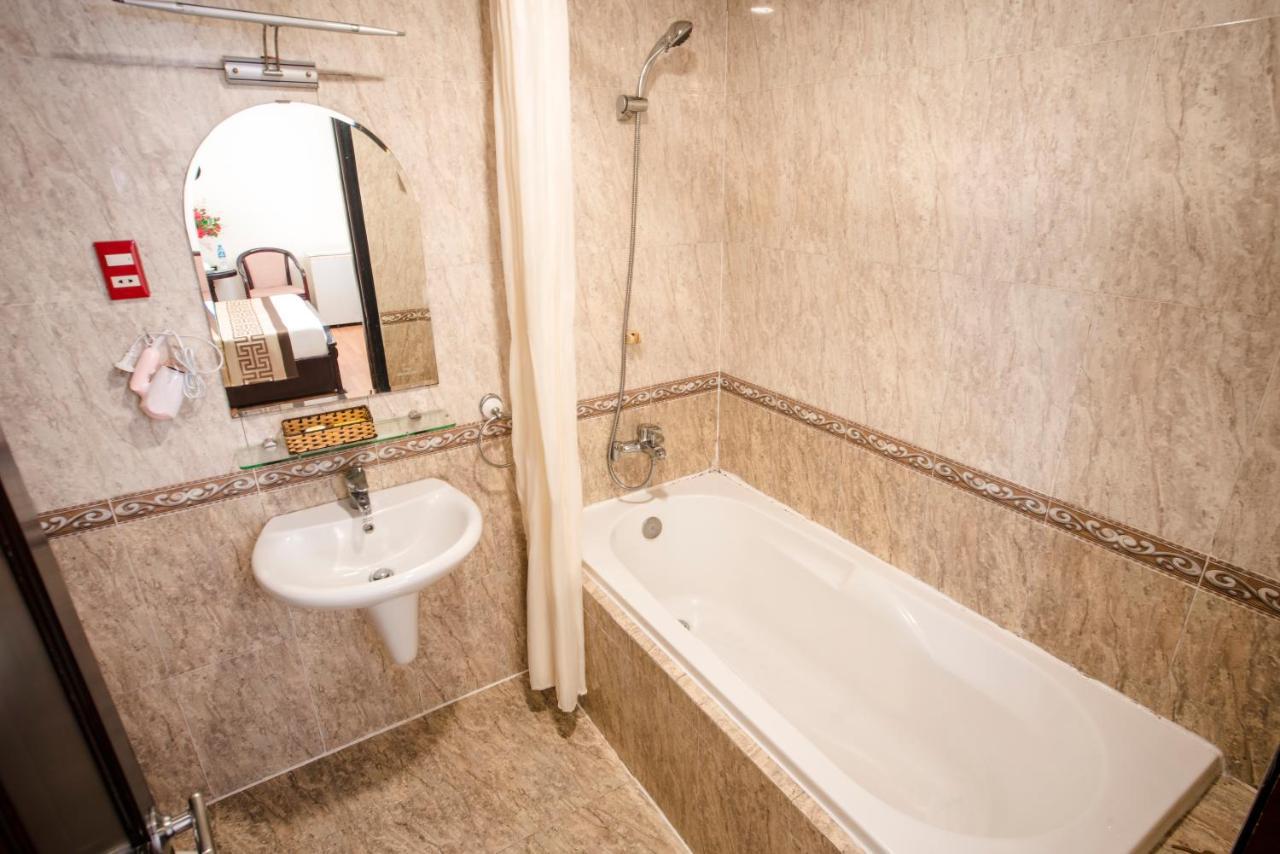 Thanh Thu Hotel 2*