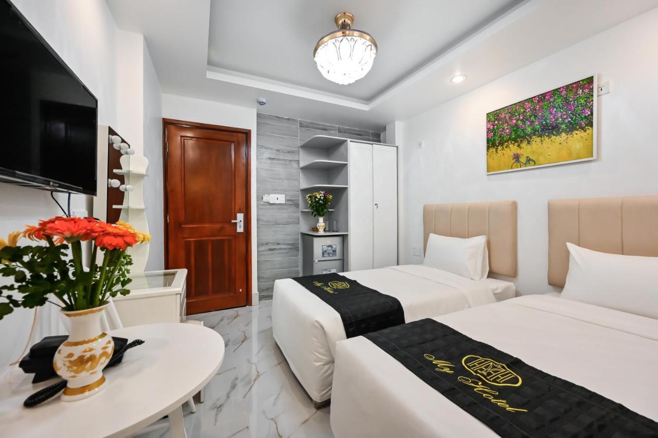 Hotel My *