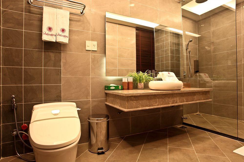 Valentine Hotel 2*