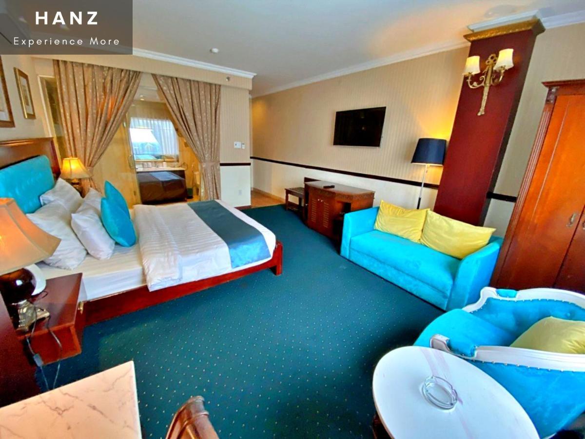 Hanz Sunflower & Hotel 3*