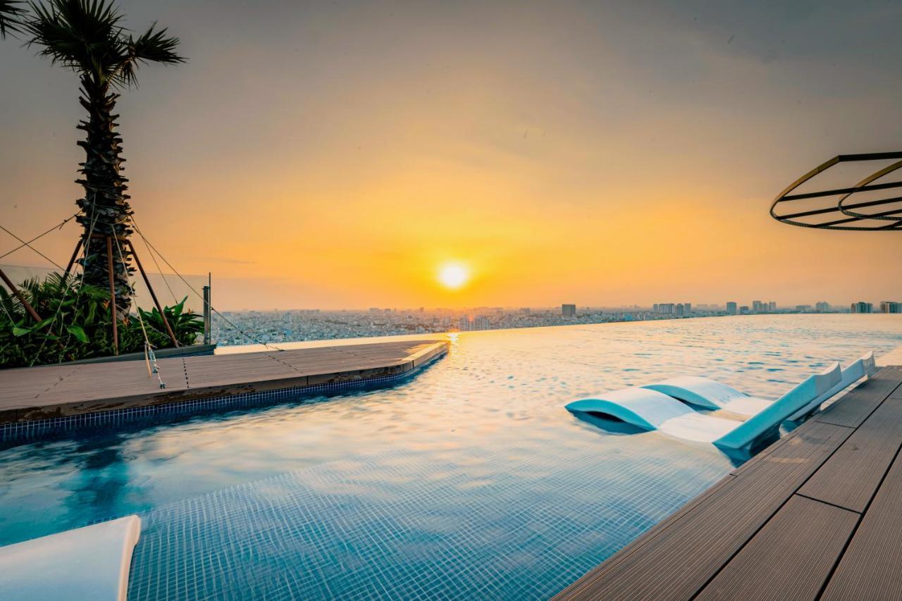 Hotel La Vela Saigon