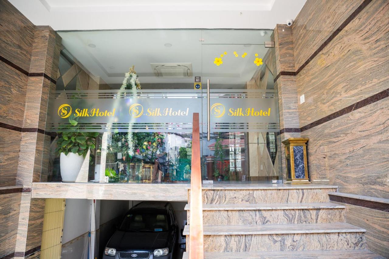 Silk Near Tan Son Nhat Airport 3*