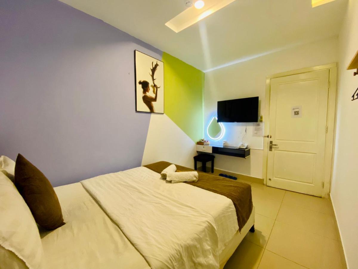 Hotel Saigon Rose