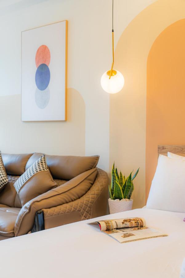Apartment 9trip In Soho - Studio In District 1, Next To Bui Vien Walking Street - Free Saigon Nightlife Walking Tour *