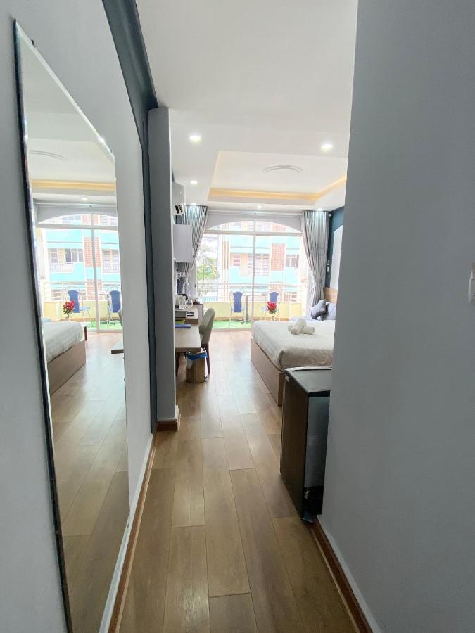 Away Do Quang Dau- Homestay, Center, D1 *