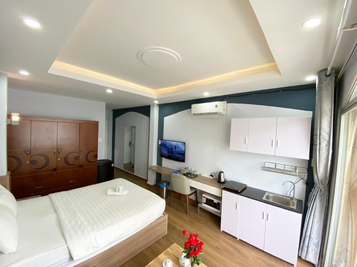 Away Do Quang Dau- Homestay, Center, D1 *