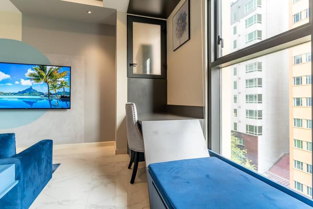 Apartment The Rixx Boutique- Opera House- Smarttv65in - Pool Ho Chi Minh City