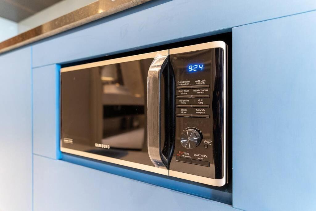 The Rixx Boutique- Opera House- Smarttv65in - Pool Apartment Ho Chi Minh City