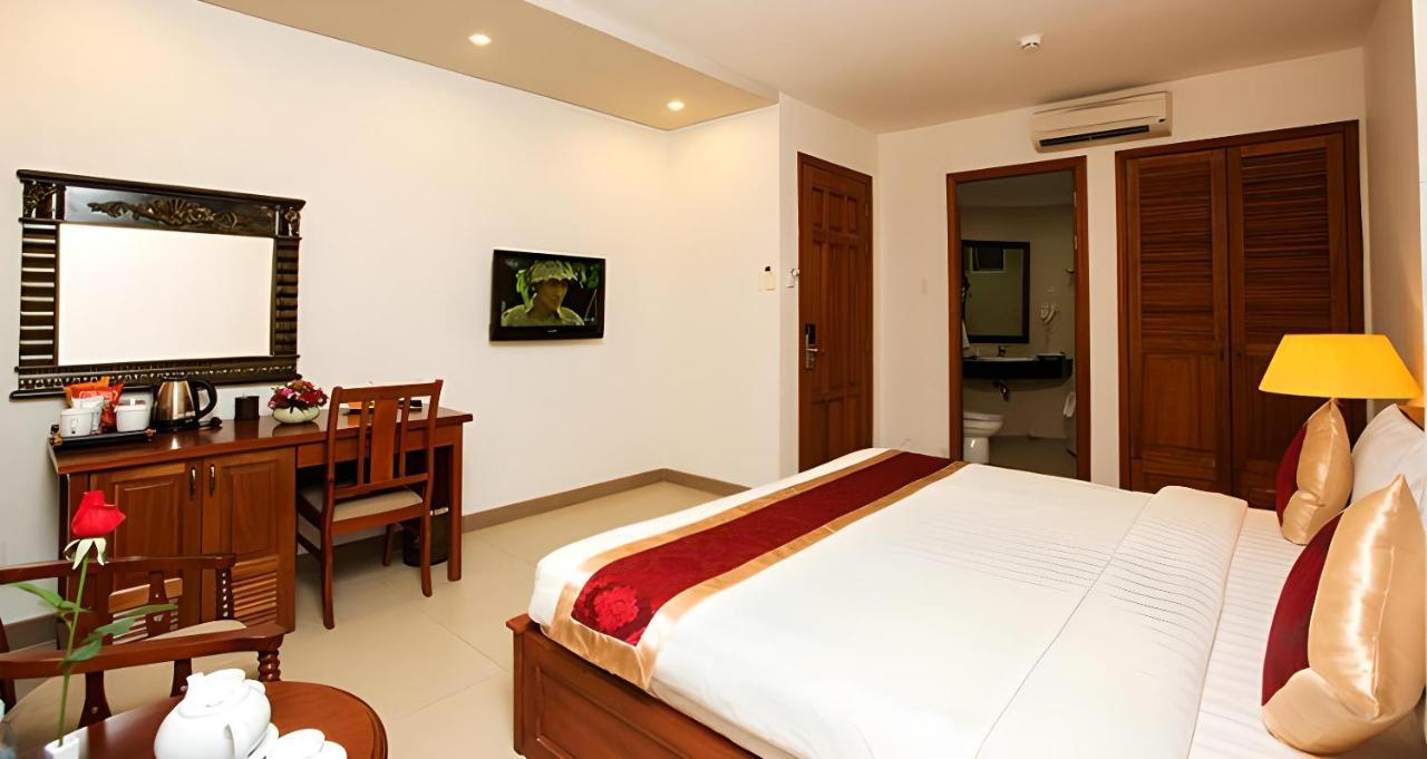 White Lion Hotel 3*