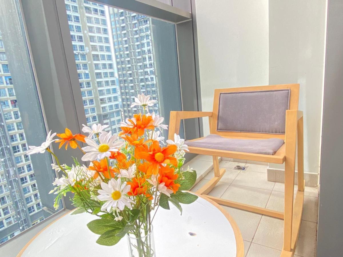 Ho Landmark 81 - Vinhome Park Apartment *