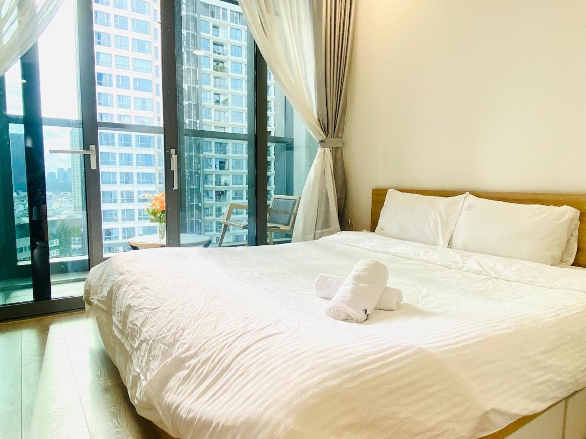 Ho Landmark 81 - Vinhome Park Apartment *