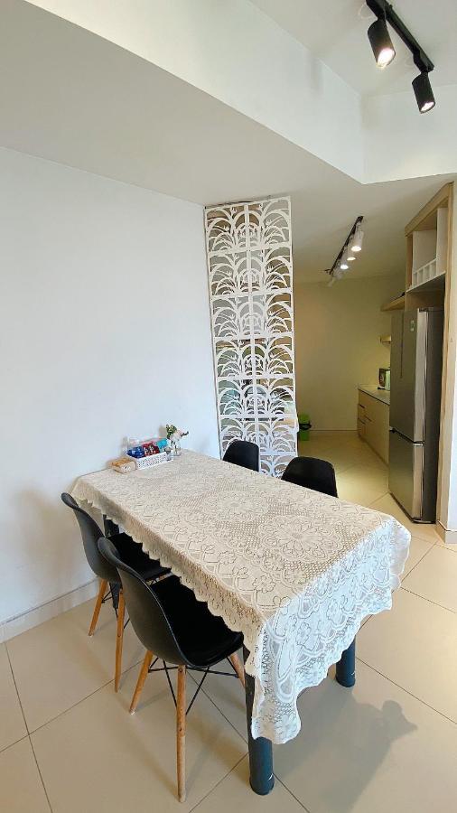 Hhomes - Cozy 2 Bedroom & Pool Gym At Masteri Thao Dien D2 Apartment Ho Chi Minh City
