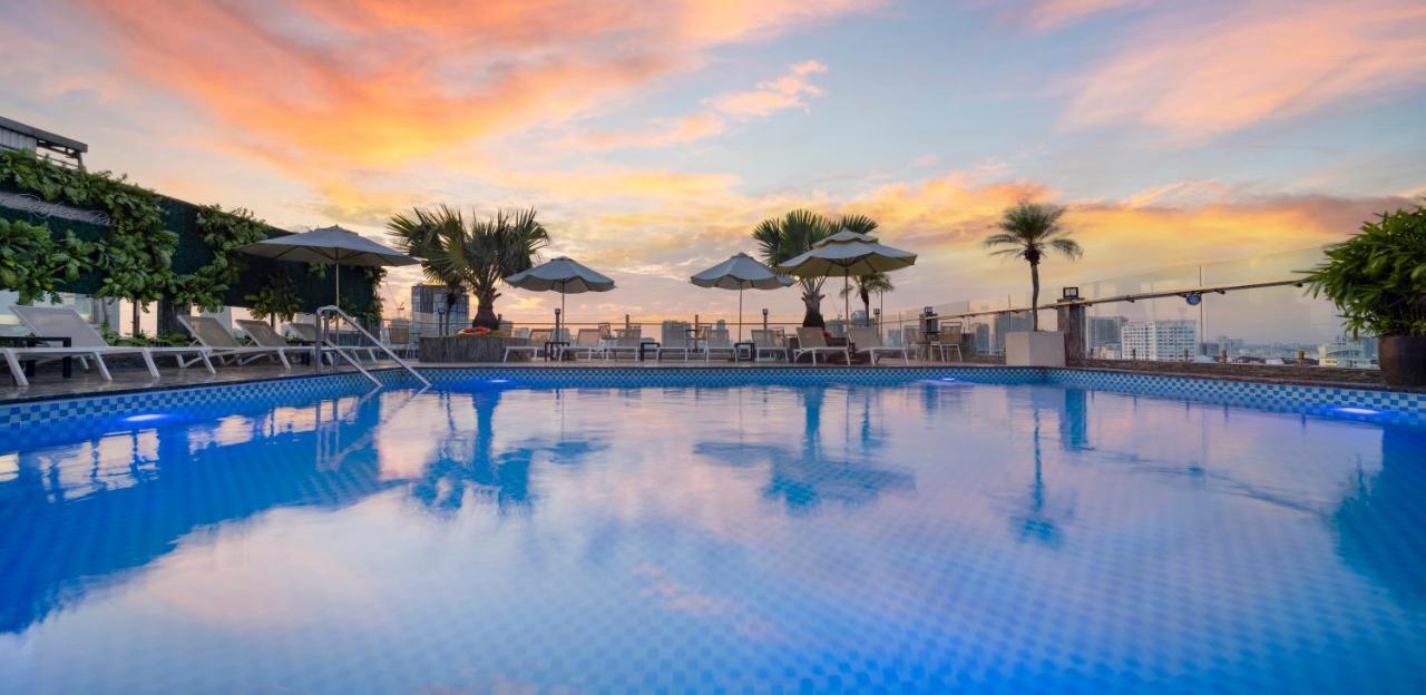 Eden Star Saigon Hotel 4*