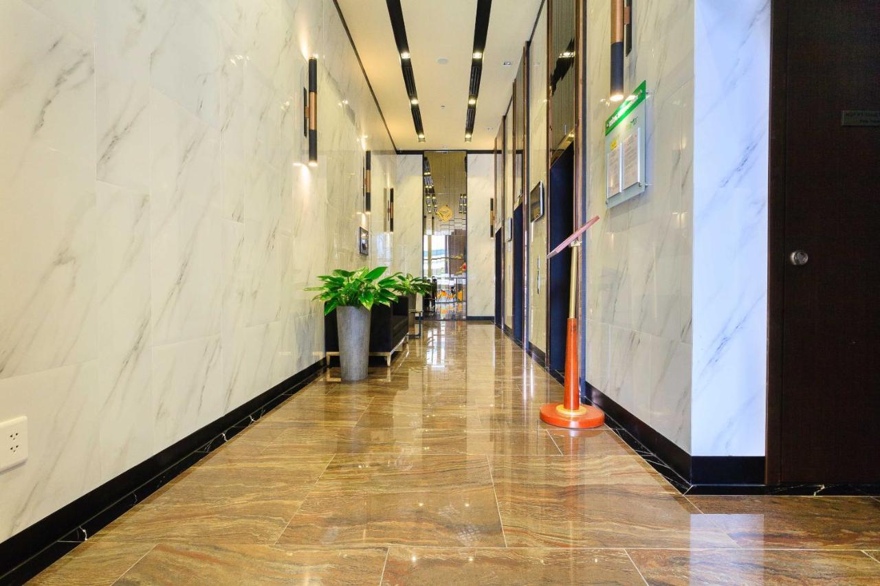 Luxury Gold Apartment: Royal 86 Apartment