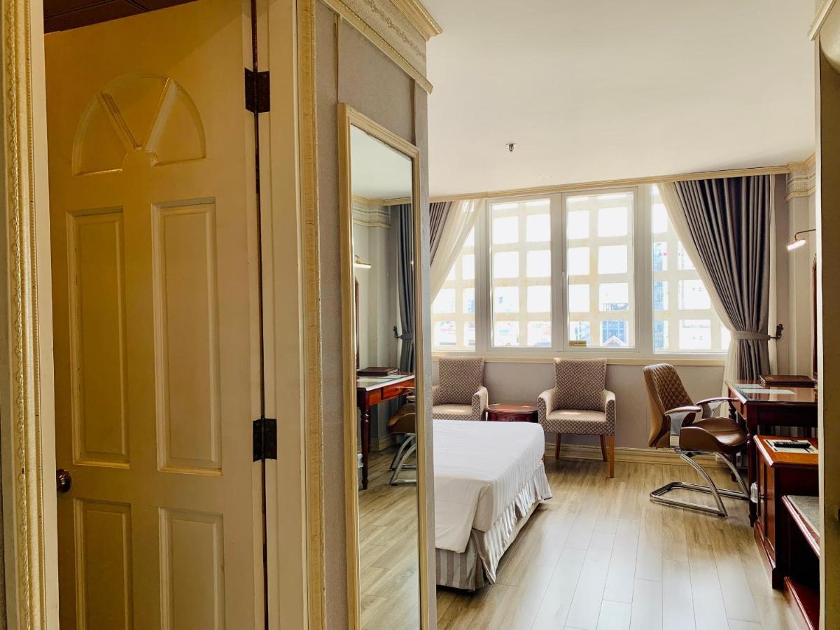 Lotus Saigon Hotel 4*