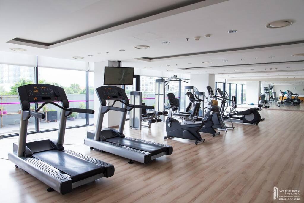 Apartment Near Airport, 5 Minutes To Center Ho Chi Minh City