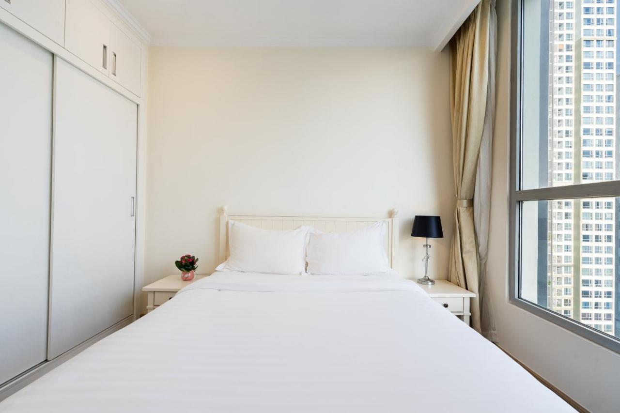 Landmark Luxury - Vinhomes Park Khách sạn hẻo lánh