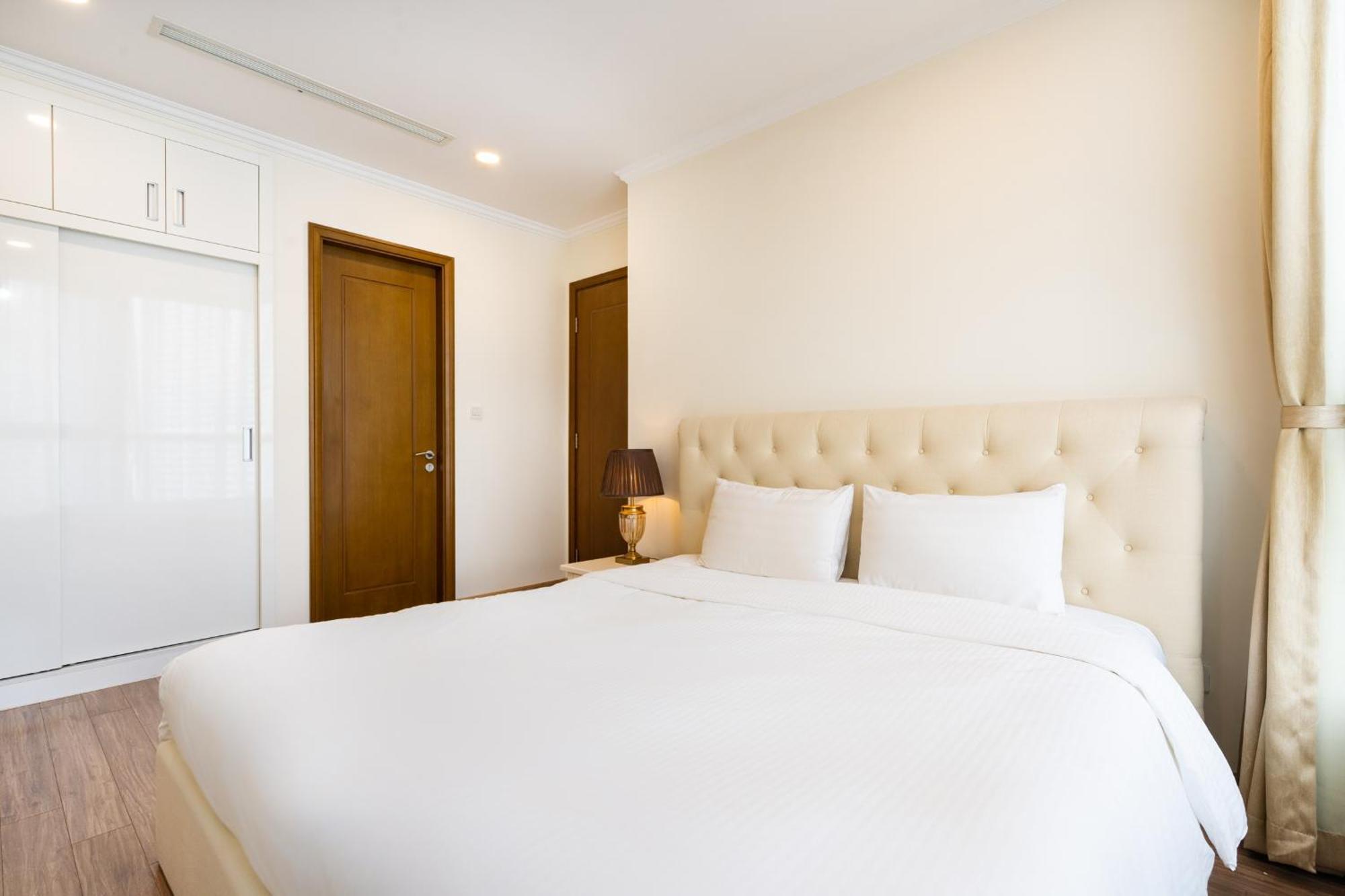 Landmark Luxury - Vinhomes Park TP. Hồ Chí Minh