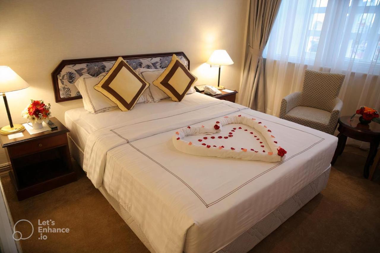 Lotus Saigon 4*