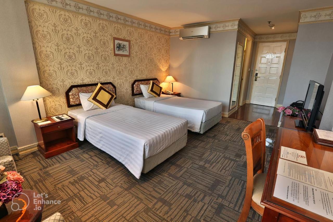 Lotus Saigon 4*
