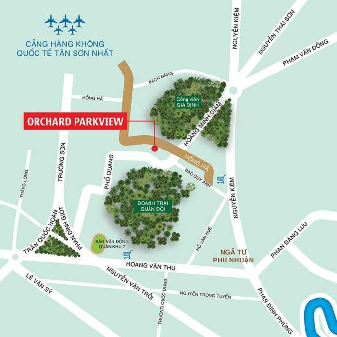 Near Airport, 5 Minutes To Center Apartment *