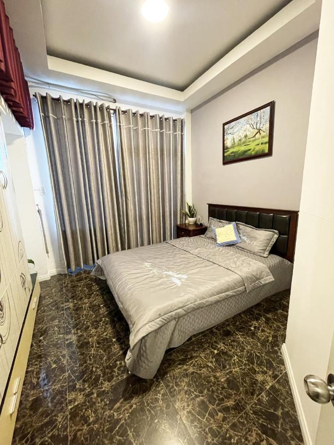 Ductaigallery's & Entire In Bui Vien St Apartment *