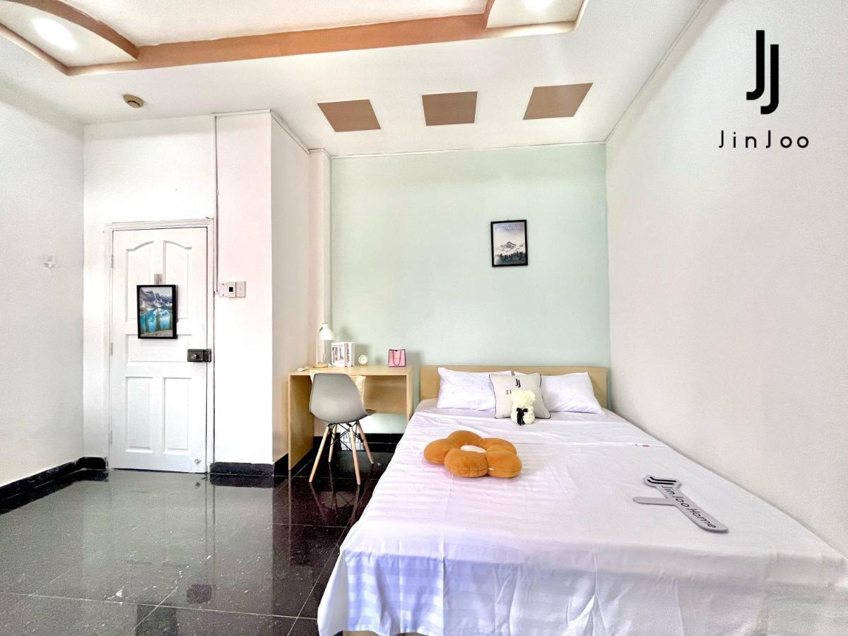 Jinjoo - Phong Rieng Studio Quan 1 Bandar Ho Chi Minh