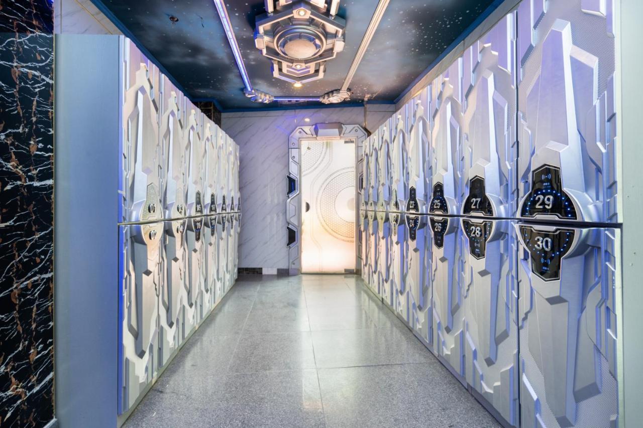 Hotel The Arrivals 4*