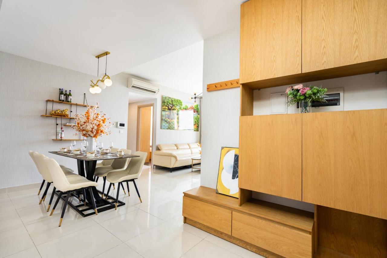 Saigon Home Apartment - Infinity Pool Apartment