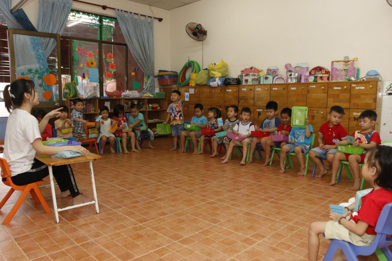 Nha Khach Lang Man - Village Chance Guest house *
