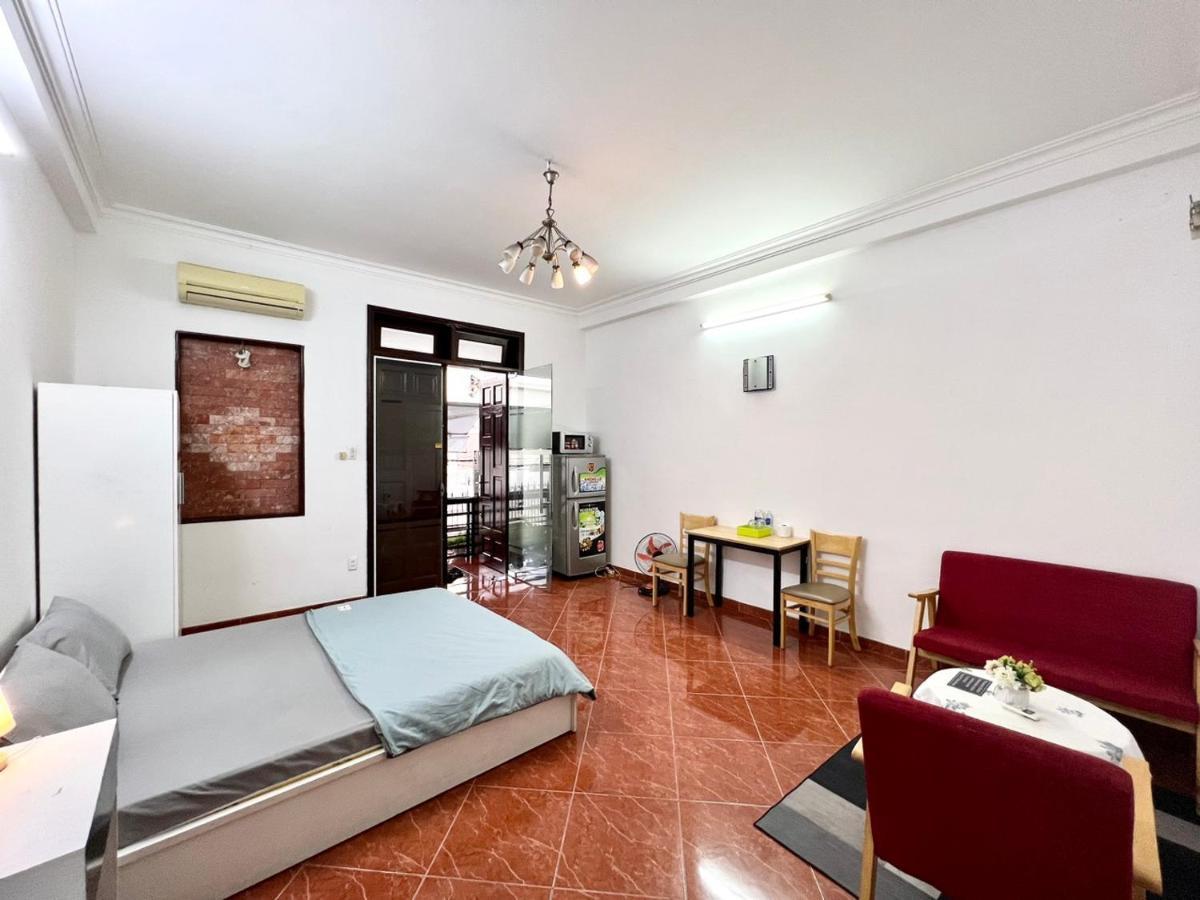 Apartment Mina House Airport