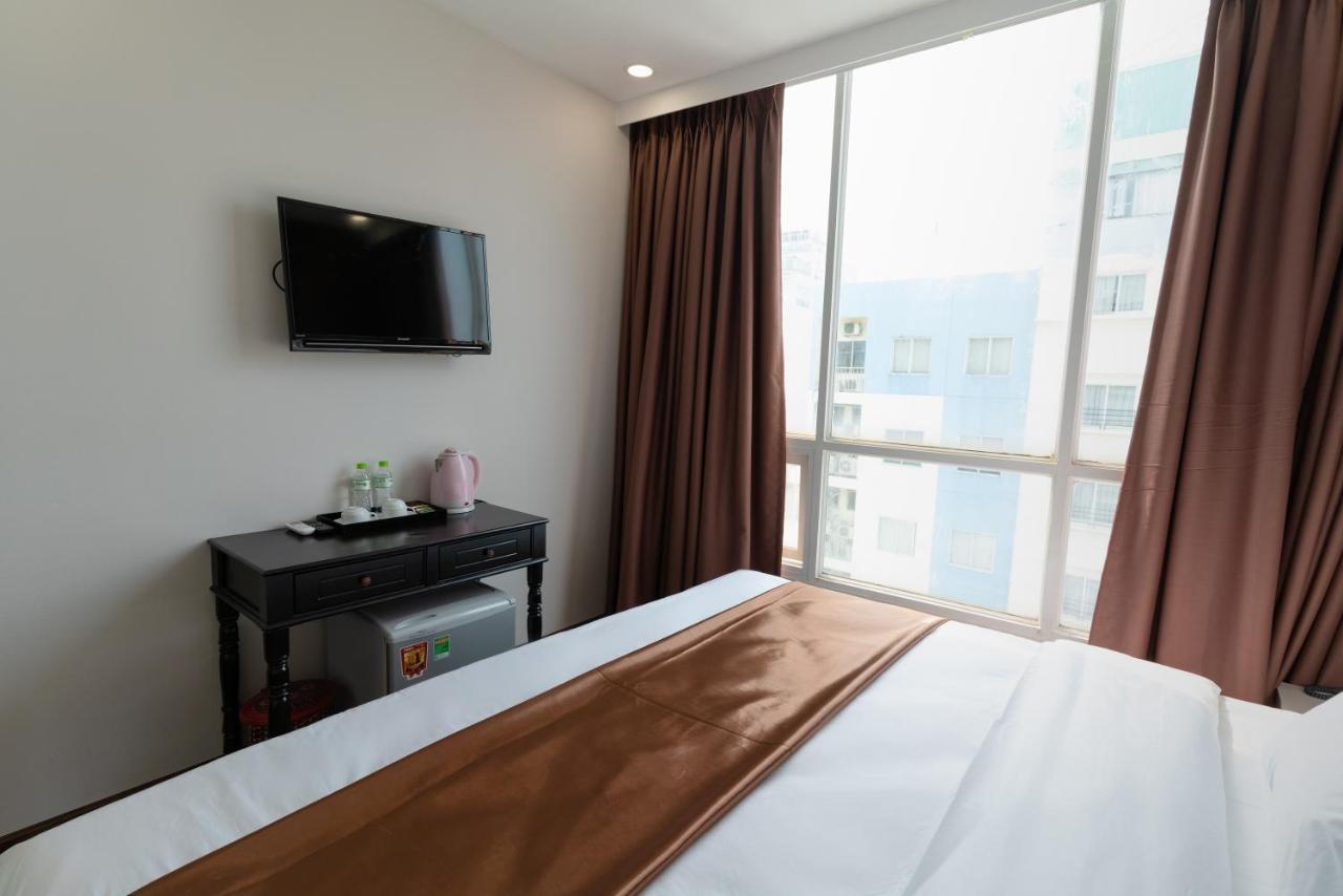Hotel Queen - Ben Thanh Market 3*