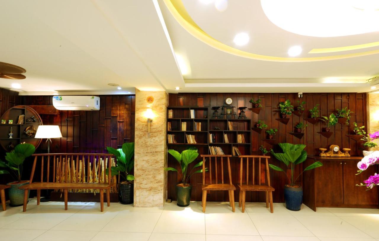 Happy Life Hotel