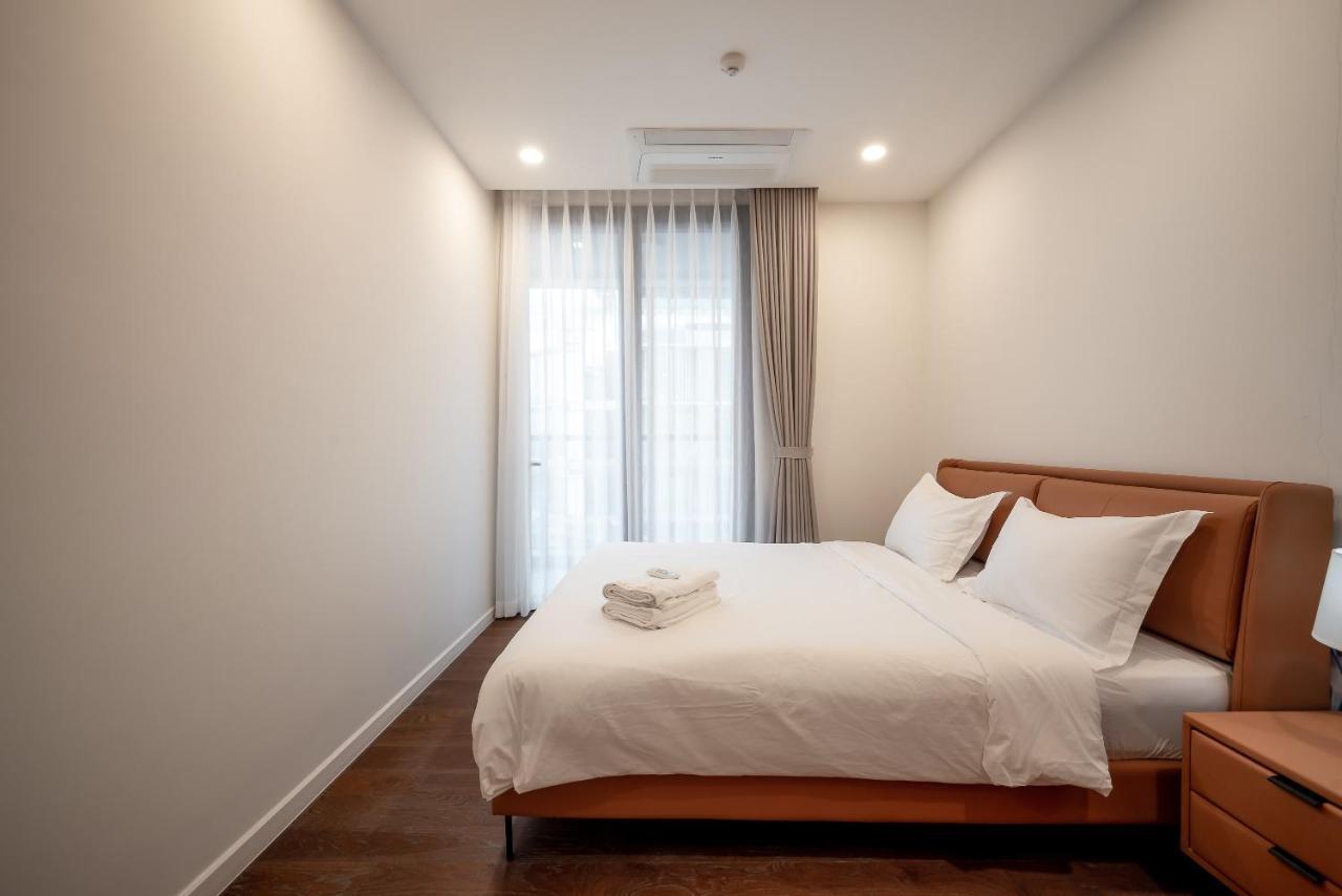 Metropole Royal Suites Apartment