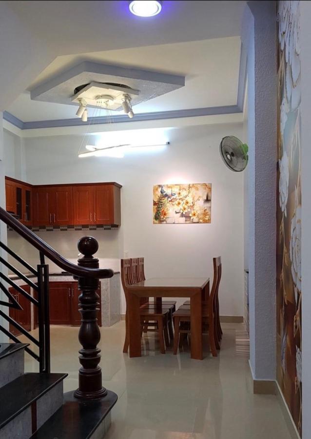 Lucky Sai Gon Airport & Gan Benh Vien 175 Hostel