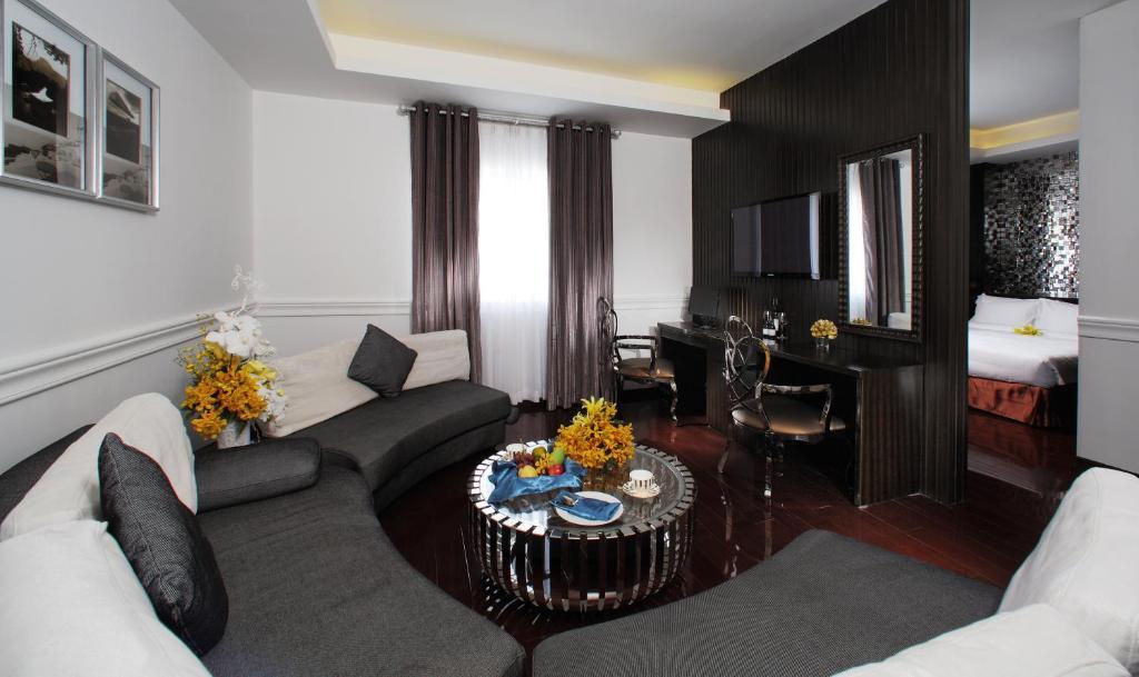 A&em Ba Trung Hotel