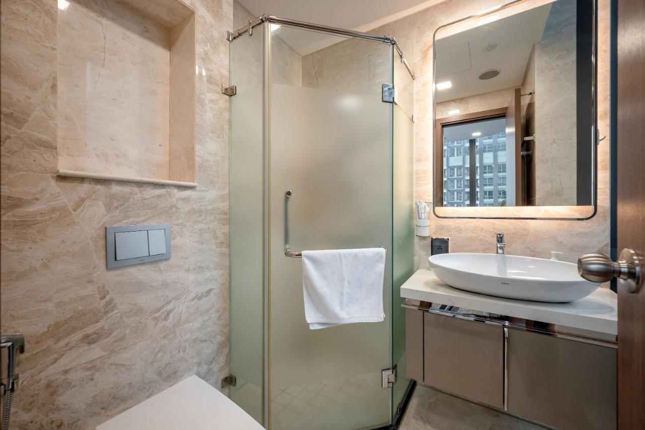 The Summit Landmark 81 - Vinhomes Park Apartment *