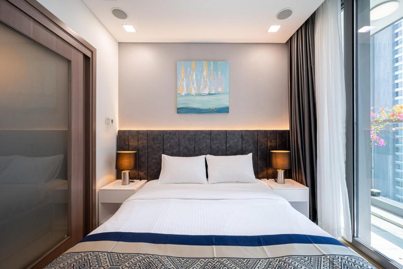 The Summit Landmark 81 - Vinhomes Park * Ho Chi Minh City