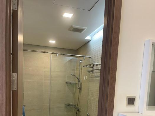 Apartment Vinhomes Park Ho Dich Vu *