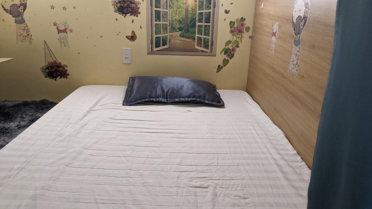 Little Garden Capsule hotel